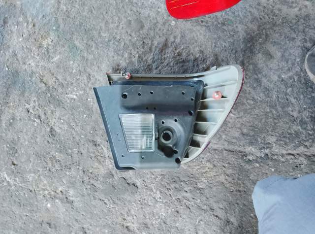 Фонарь задний правый внешний — фото 7