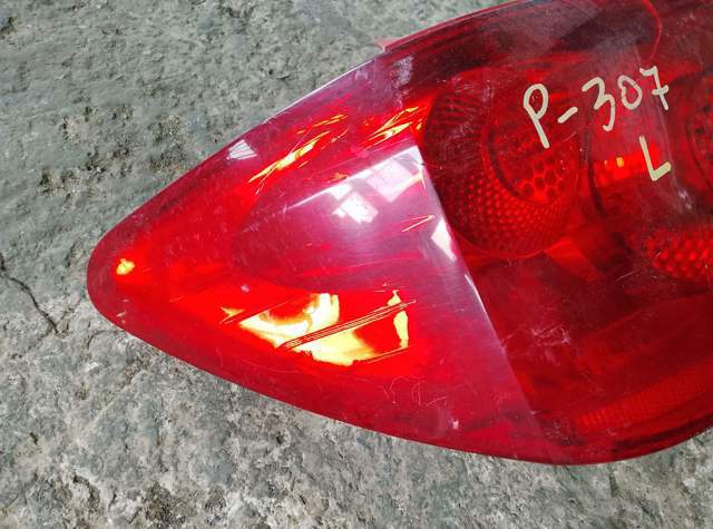 Ліхтар задній лівий — фото 3