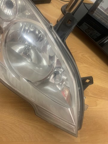 Фара права — фото 3