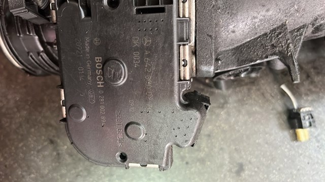 Дроссельная заслонка в сборе