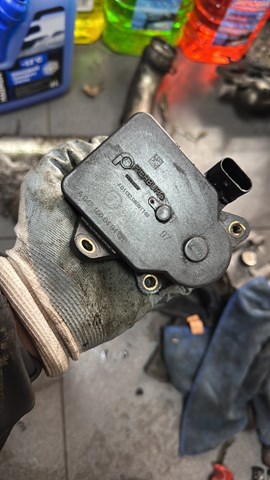 Клапан (актуатор) привода заслонок впускного коллектора — фото 4