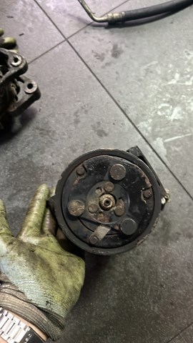 Компрессор кондиционера — фото 2