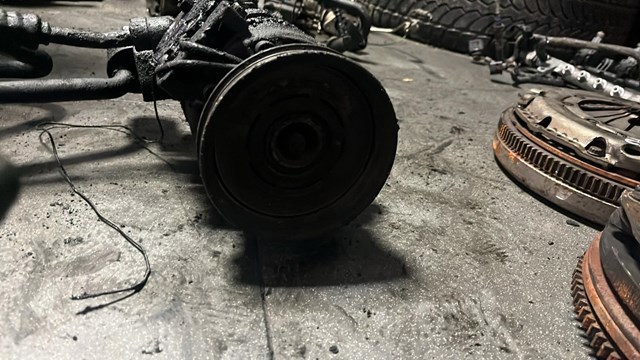 Компрессор кондиционера — фото 3