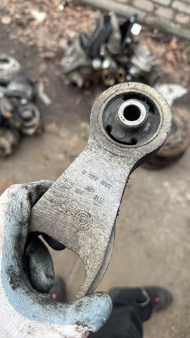 Подушка (опора) двигателя задняя — фото 2