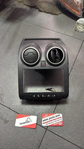 Дефлектор салона воздуш