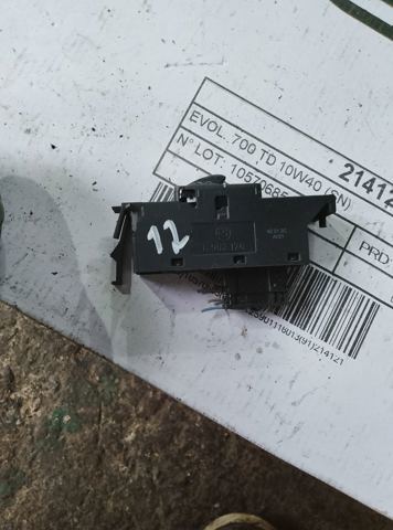 Вимикач електричних вікон — фото 8