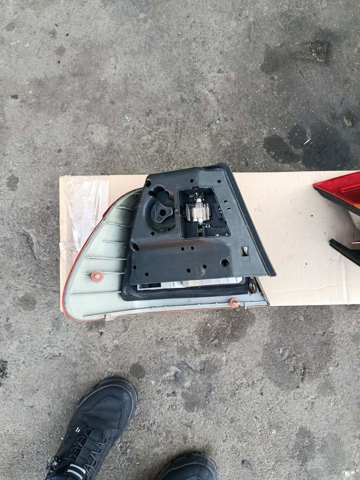 Ліхтар задній правий, зовнішній — фото 4