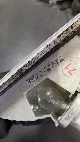 Фонарь задний правый внутренний — фото 2