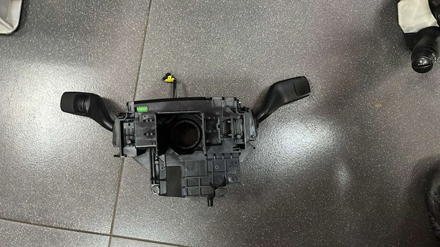 Підкермовий перемикач ford mond — фото 2