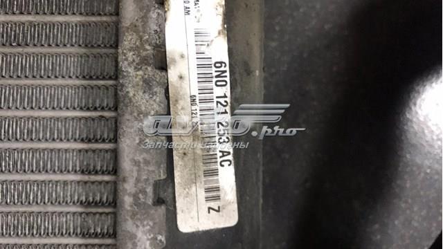 Радиатор охлаждения двигателя — фото 2