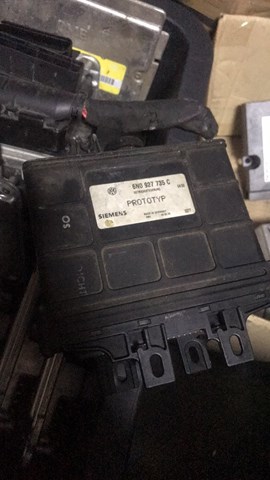 Volkswagen оригінал 6n0927735c — фото 4