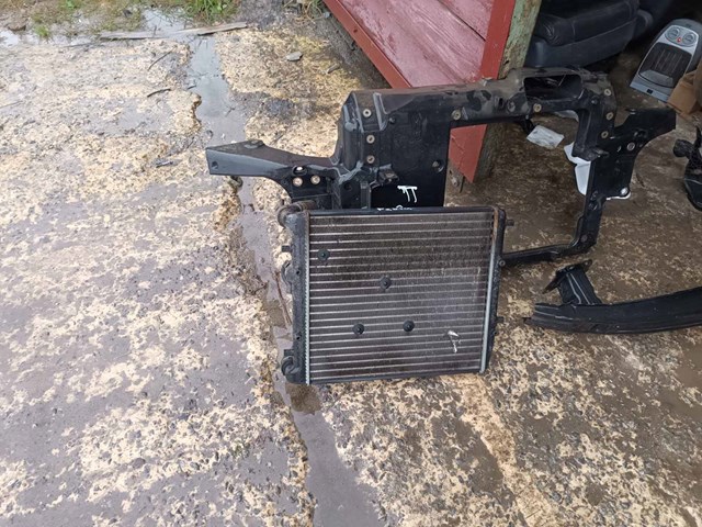 Радиатор охлаждения двигателя — фото 4