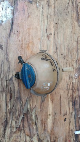 Бачок системы охлаждения расширительный — фото 7