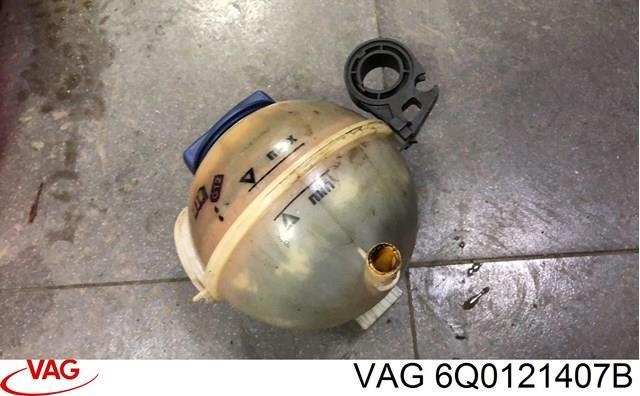 Бачок системы охлаждения расширительный — фото 3