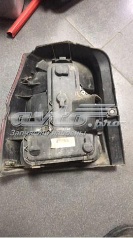 Фонарь задний правый — фото 2