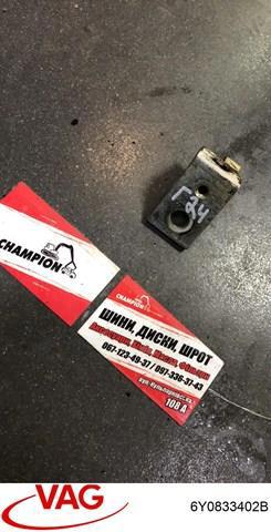 Петля дверки — фото 2