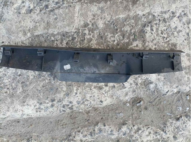 НАКЛАДКА КРЫШКИ БАГАЖНИКА — фото 2