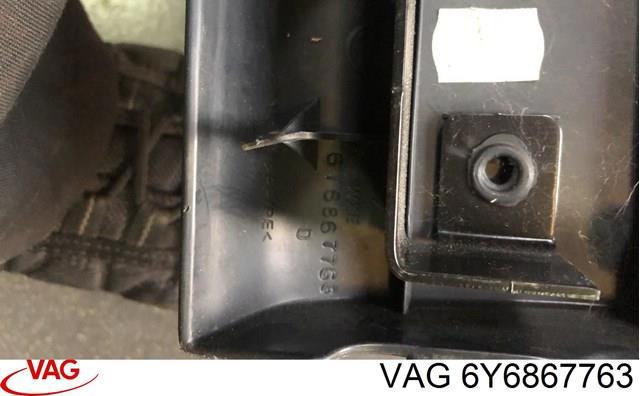 пластик в багажник — фото 2