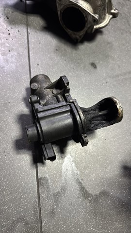 Клапан EGR рециркуляции газов — фото 2