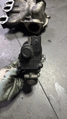 Клапан EGR рециркуляции газов — фото 3