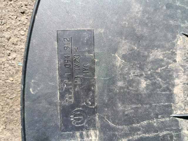 Ніша запасного колеса — фото 2