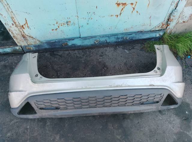 Бампер задній