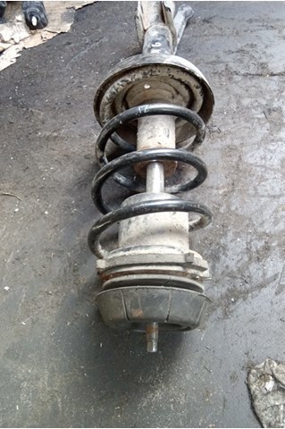 Амортизатор передний правый — фото 2