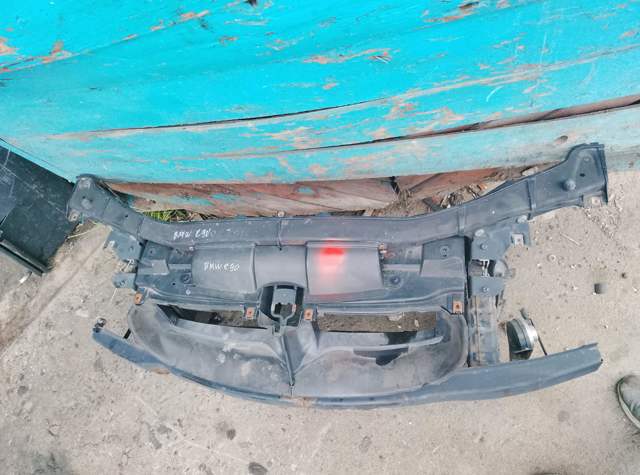 Абсорбер бампера — фото 15