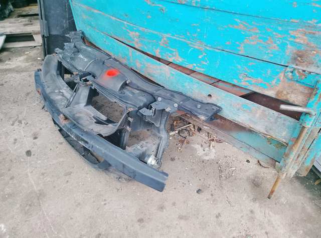 Абсорбер бампера — фото 16