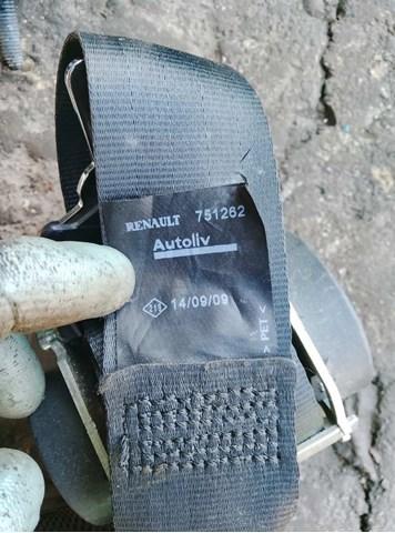 Ремінь безпеки — фото 4