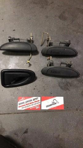 Ручка двери левой наружная передняя/задняя