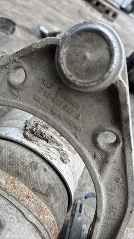 Рычаг передней подвески верхний левый/правый