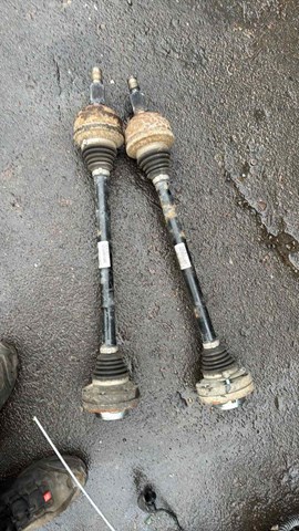 Полуось задняя