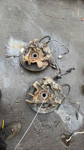 Цапфа (поворотный кулак) задний правый — фото 3