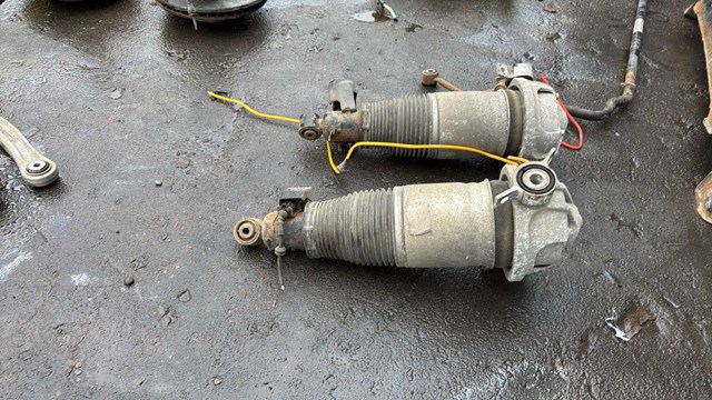 Амортизатор задний левый — фото 2