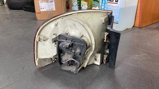 Фонарь задний правый внешний — фото 3