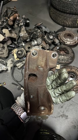 Кронштейн кпп — фото 2