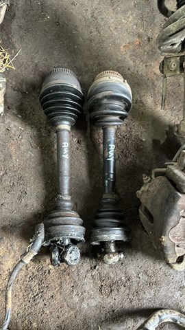 Піввісь (привід) передня, ліва