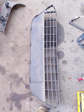 Решетка переднего бампера — фото 3
