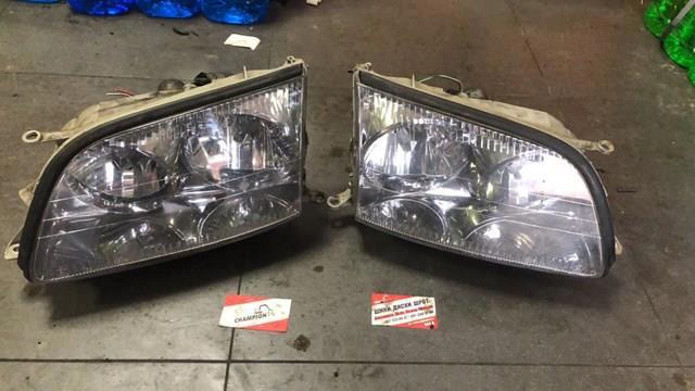 фара левая Lexus LS 400