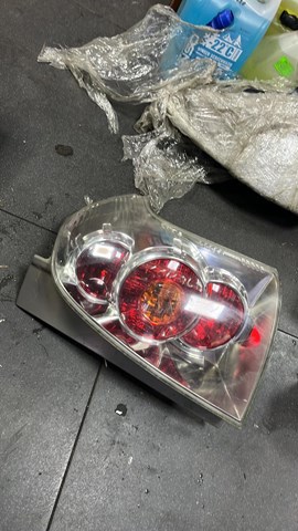 Фонарь задний правый — фото 2