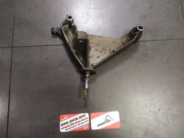 Кронштейн кріплення — фото 4