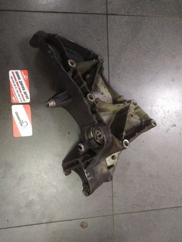 Кронштейн генератора — фото 3