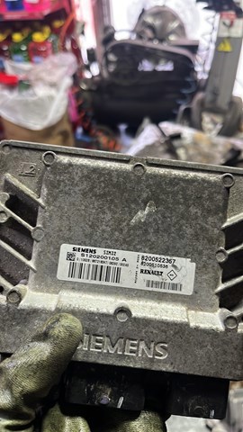 Модуль управления (ЭБУ) двигателем — фото 4