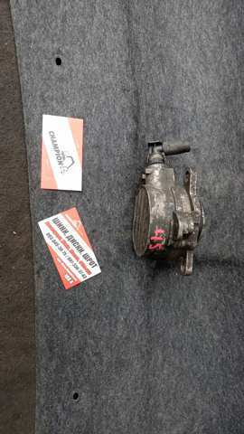 Насос вакуумний