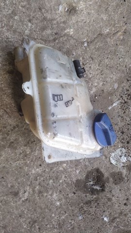 Бачок системы охлаждения расширительный — фото 6