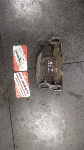 Кронштейн подушки (опоры) двигателя передней — фото 2