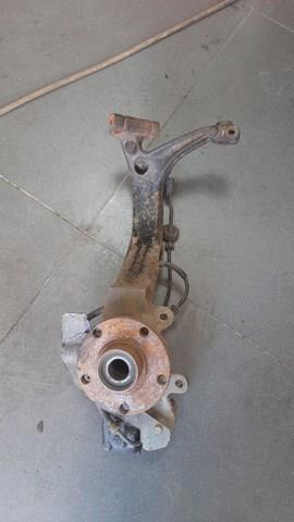 Цапфа (поворотный кулак) передний левый