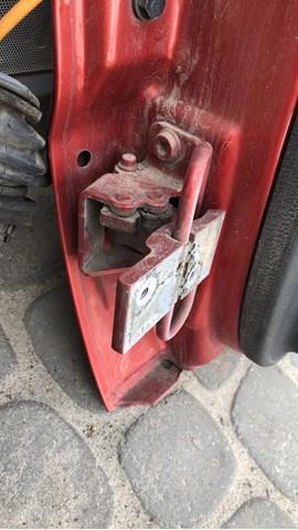 петля двері задньої правої нижня — фото 2