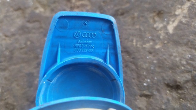 Кришка бачка омивача — фото 2